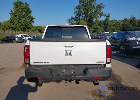 2021 Honda Ridgeline Rtl-E z USA, uszkodzony, nr VIN 5FPYK3F74MB019734